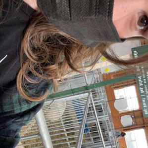 Meet your Posher, Deez